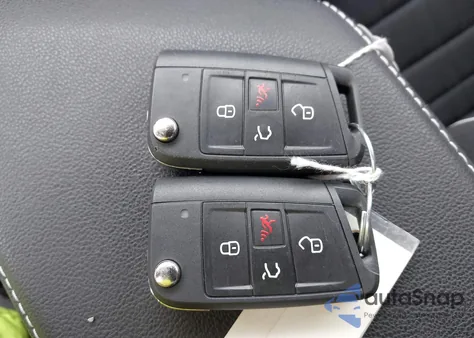 2024 Volkswagen Jetta 1.5T Sport z USA, uszkodzony, nr VIN 3VWBM7BU1RM071852